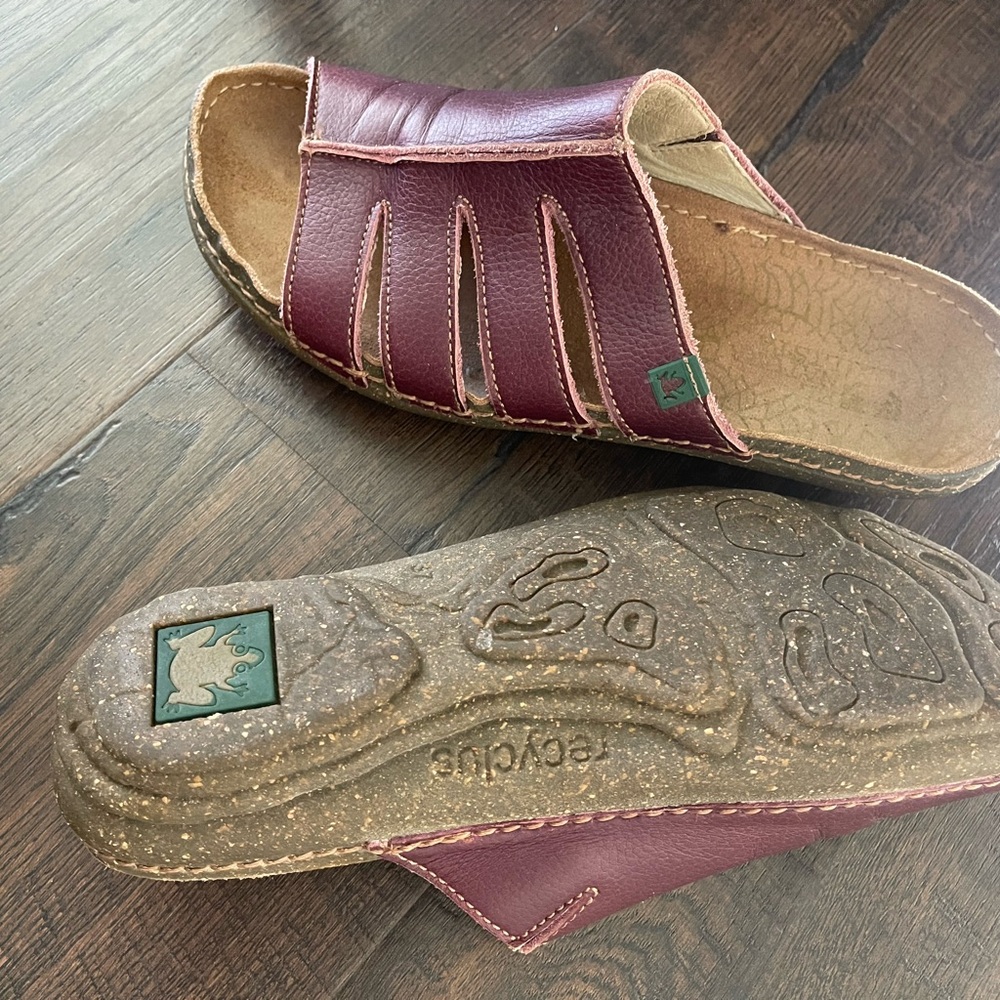 Quality, beautiful burgandy slides